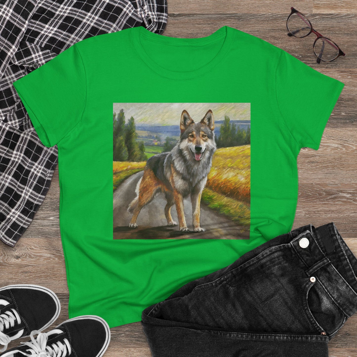 Czechoslovakian Vlcak 'Wolfdog' Women's Midweight Cotton Tee