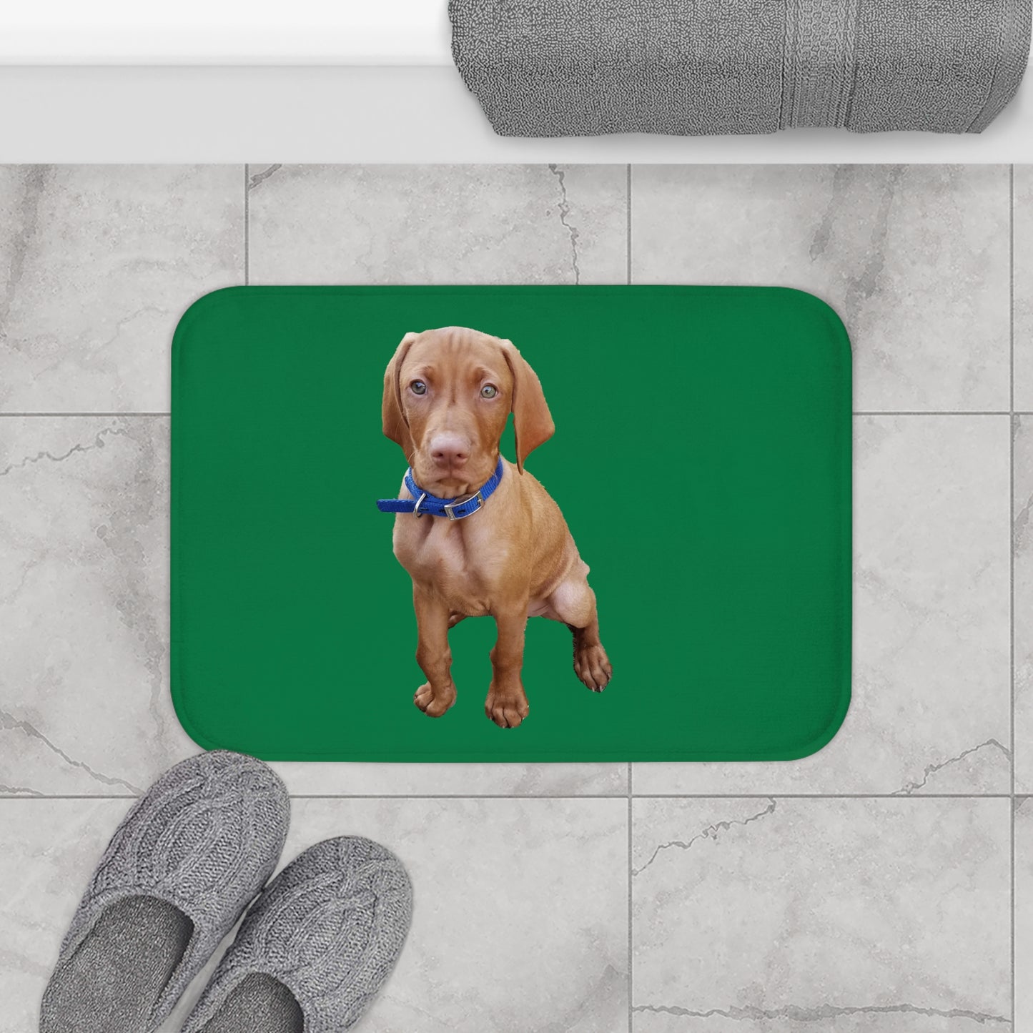 Hungarian Vizsla 'Augie' Bathroom Rug Mat