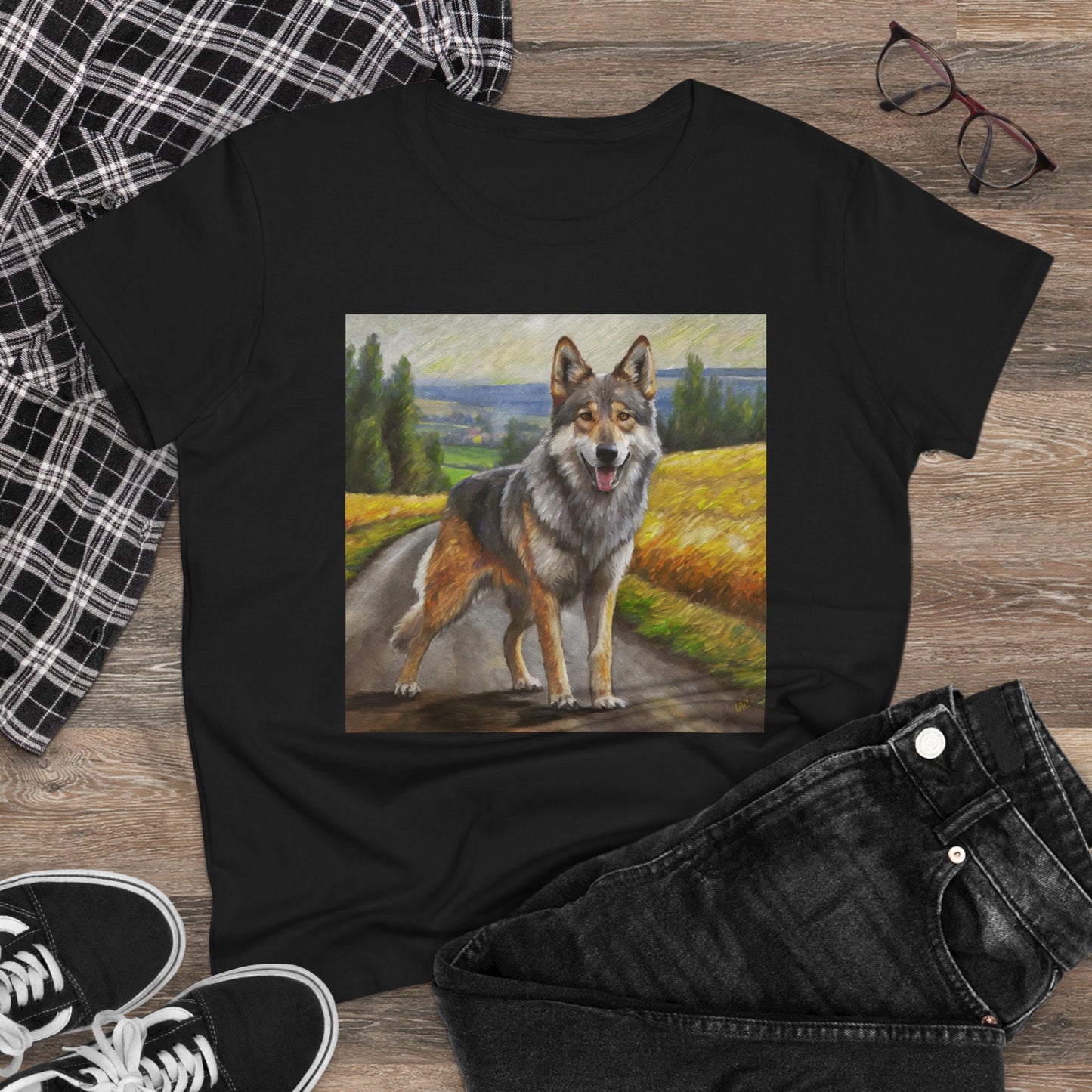 Czechoslovakian Vlcak 'Wolfdog' Women's Midweight Cotton Tee